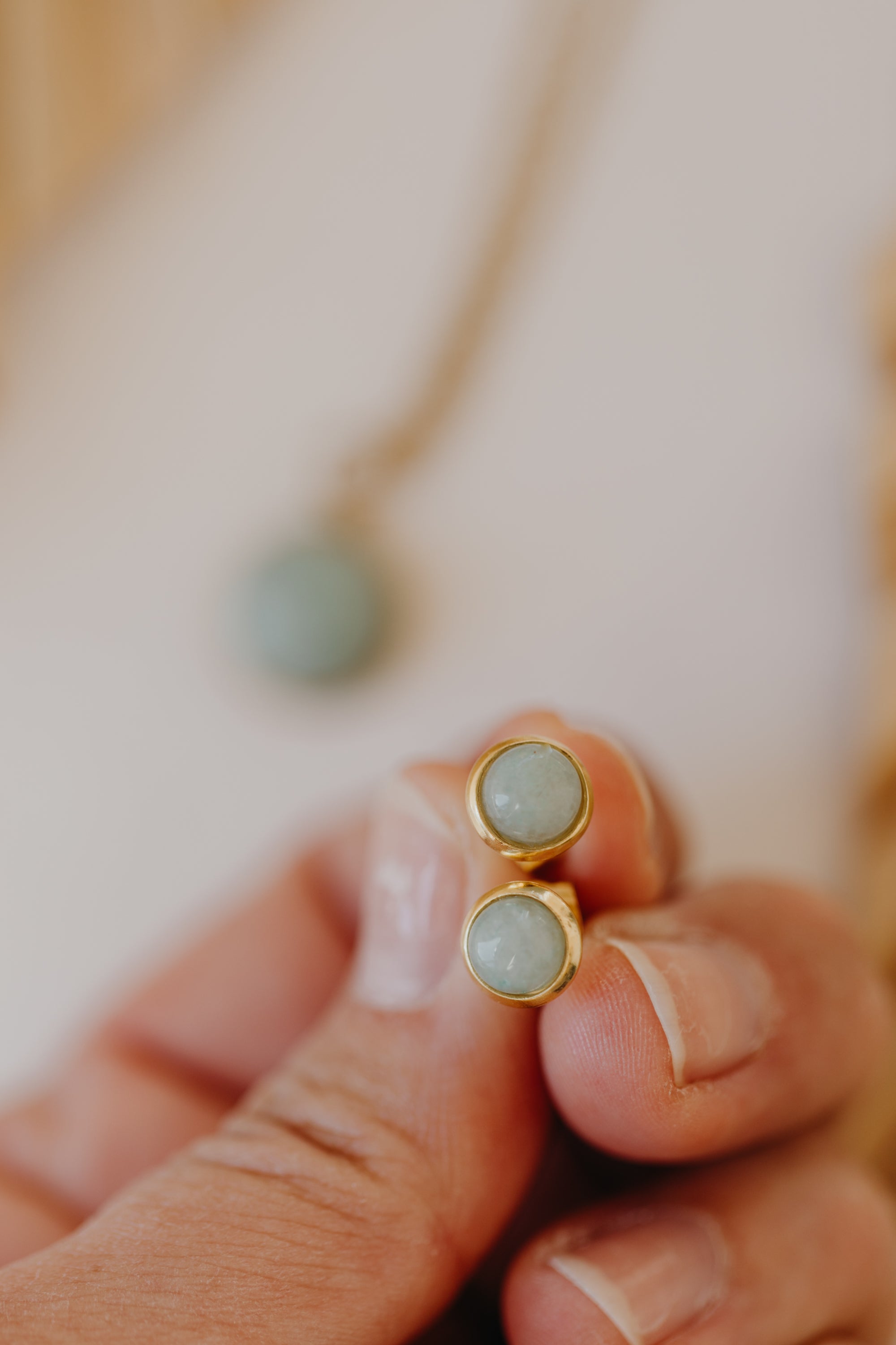 Schmuckset grüner Aventurin gold: 6 mm Ohrstecker & 12 mm Halskette
