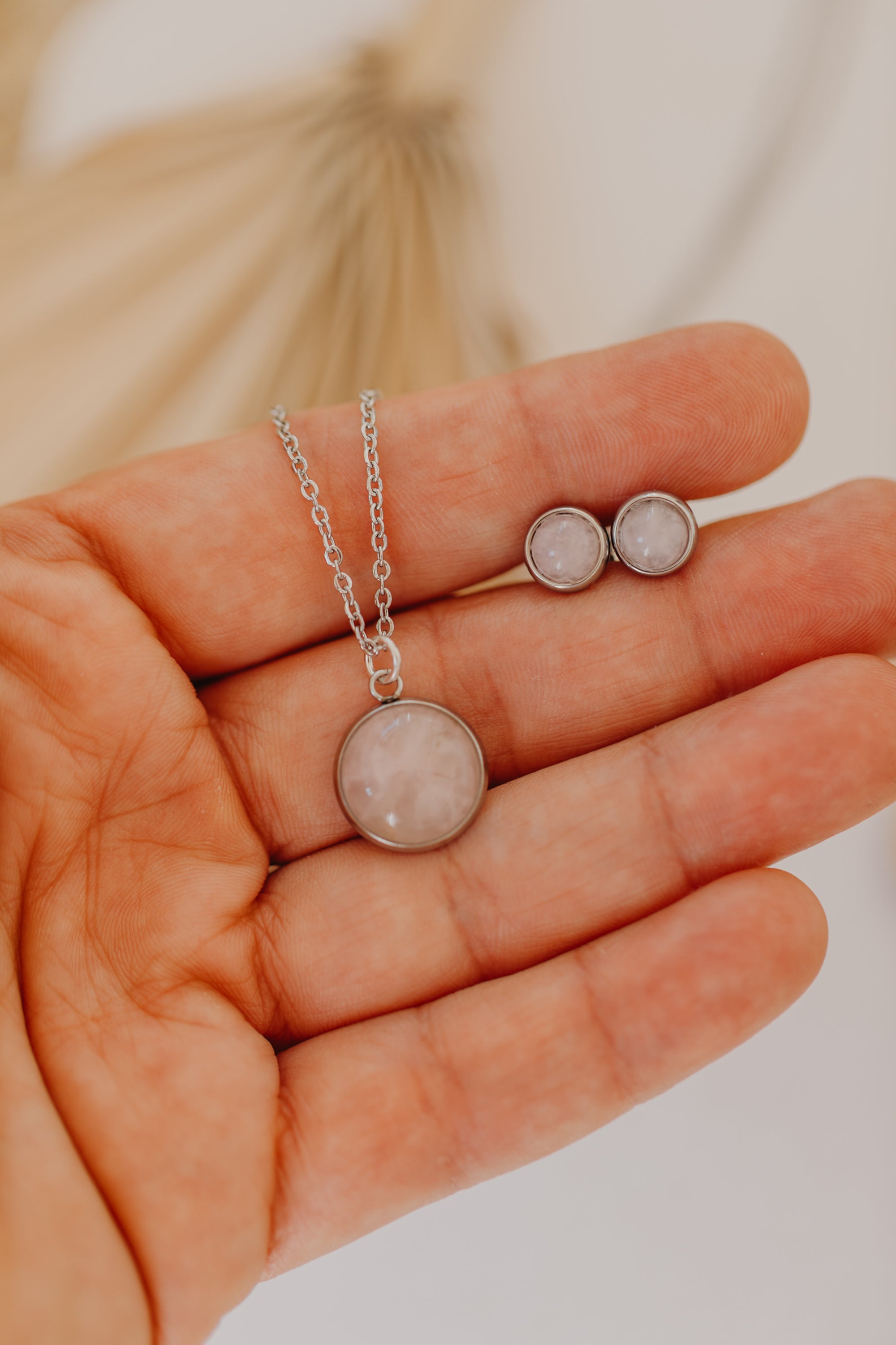 Schmuckset Rosenquarz silber: 6 mm Ohrstecker & 12 mm Halskette
