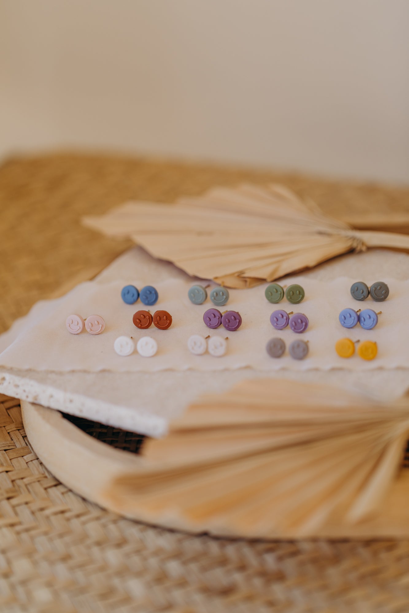 SMILEY - kleine bunte Ohrstecker aus Polymer Ton