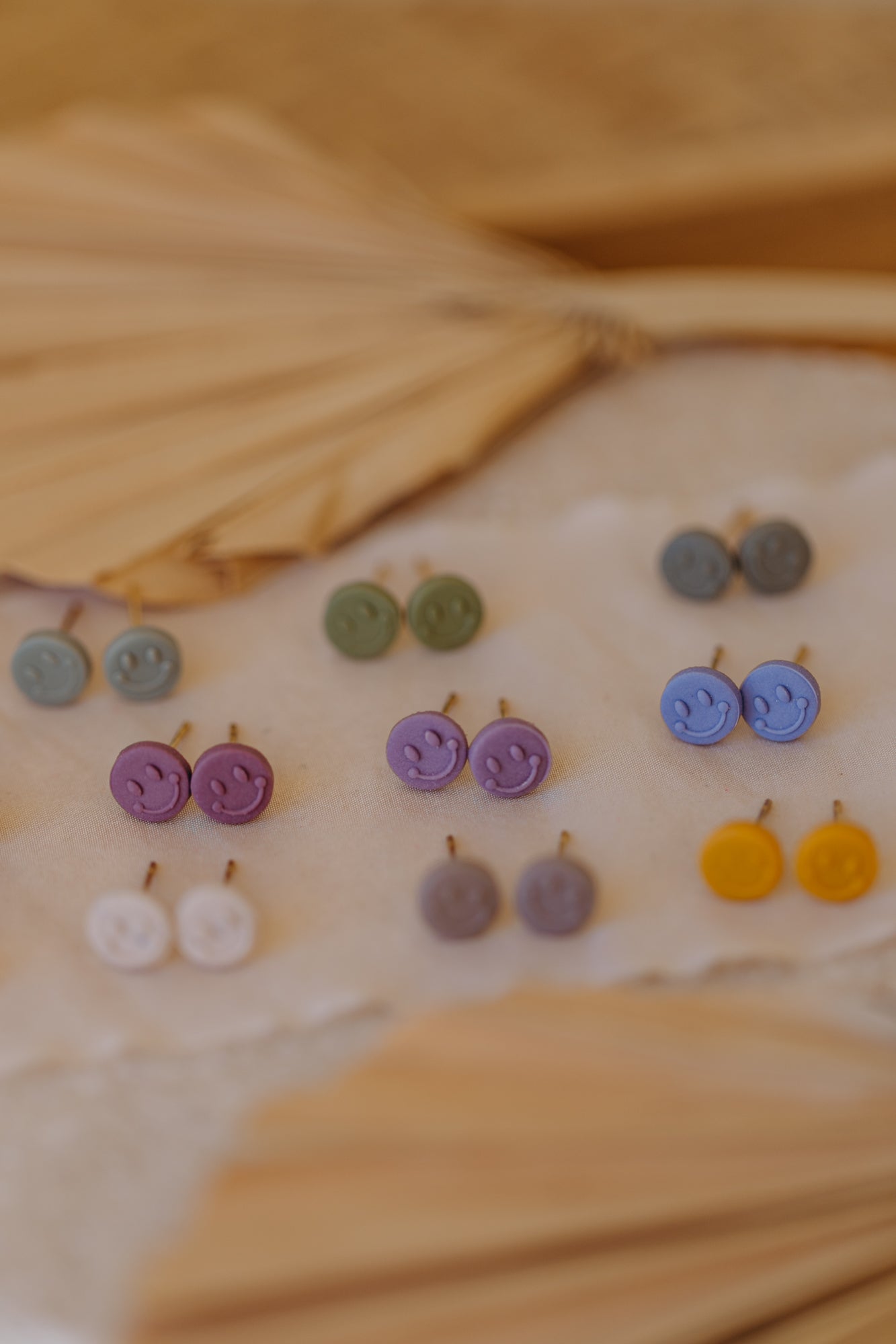 SMILEY - kleine bunte Ohrstecker aus Polymer Ton