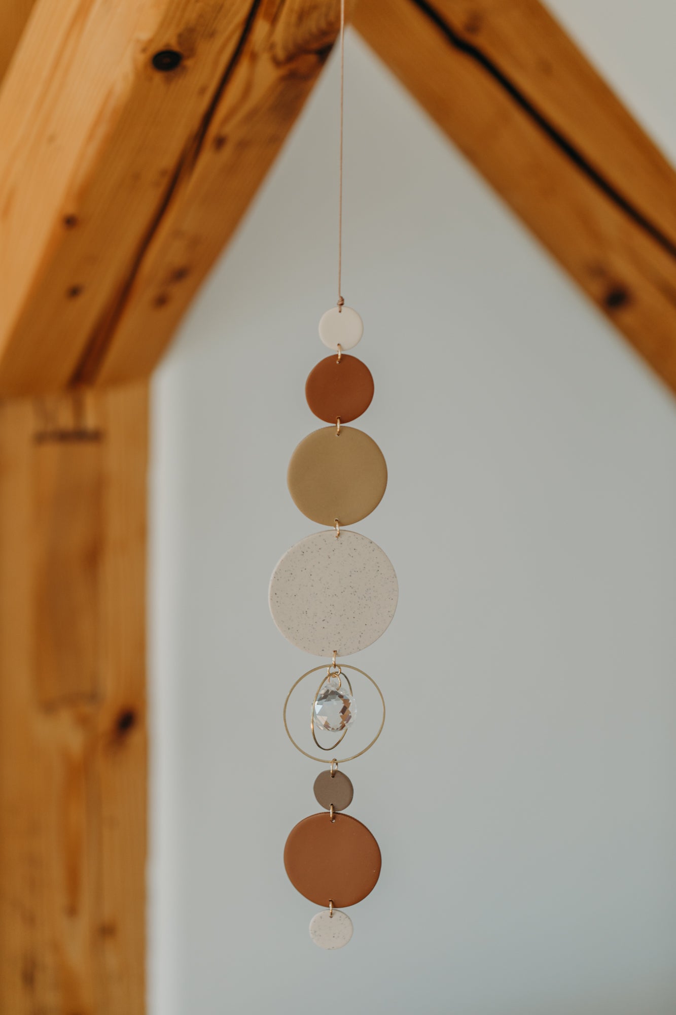 Sonnenfänger 017 mit Punkten in Vanille, Sand, Kalk und Braun