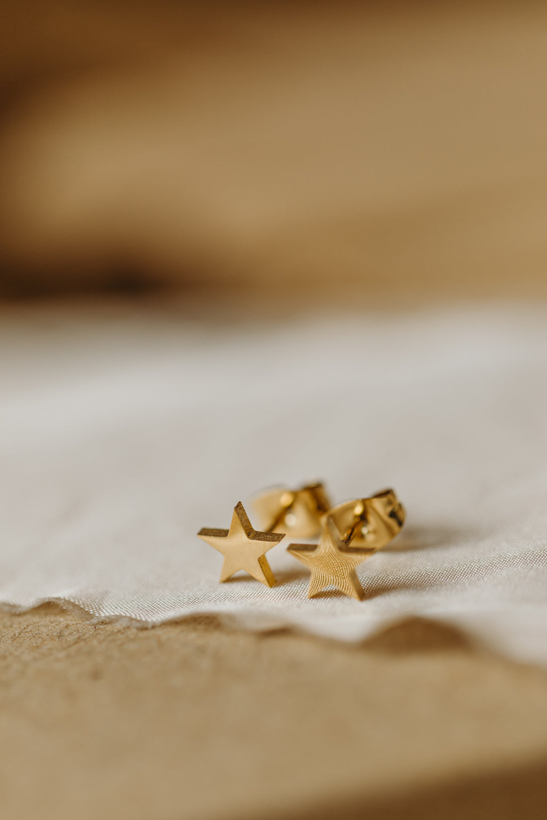 star earrings