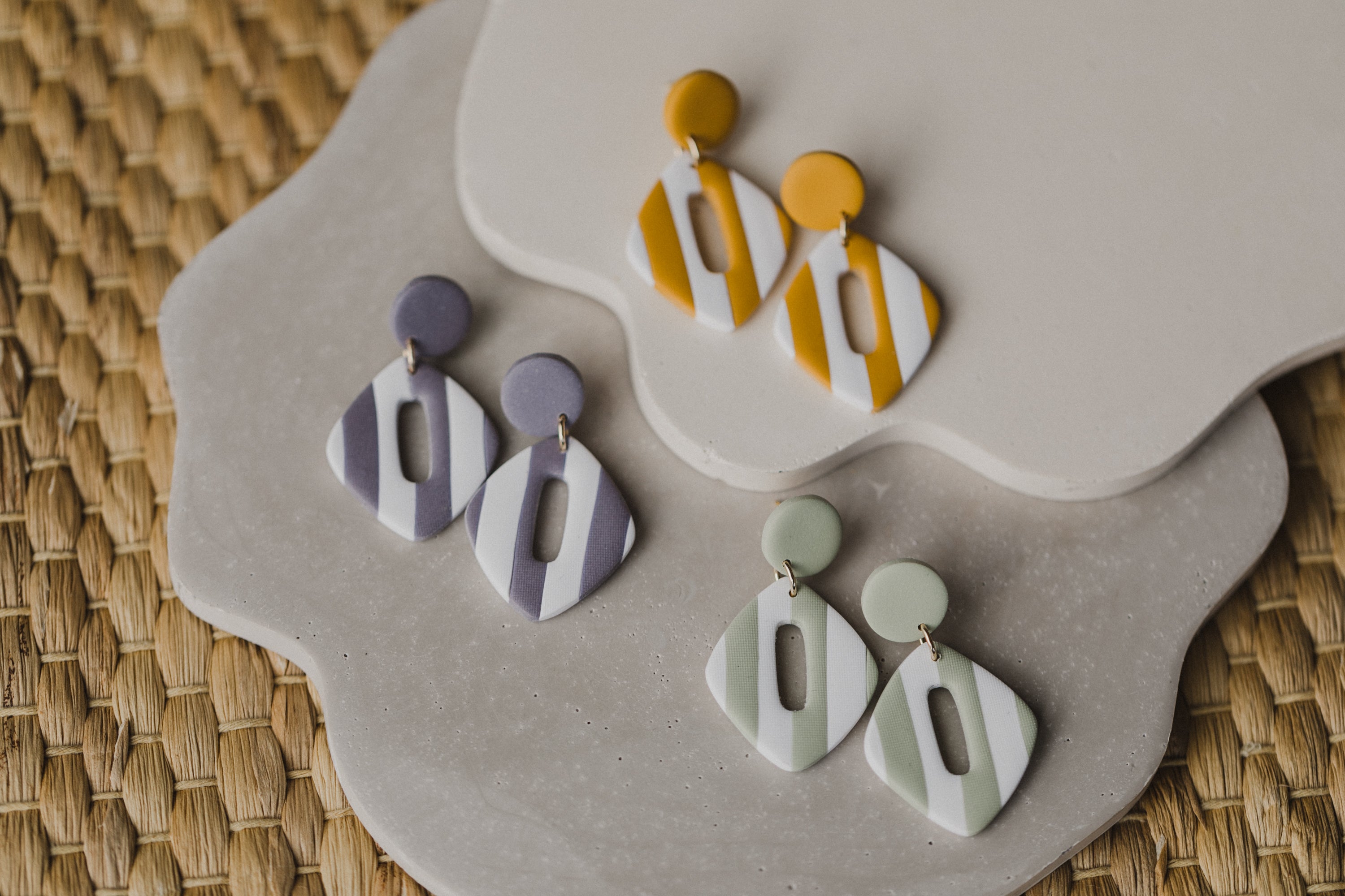 DANA - gestreifte Ohrringe aus Polymer Ton