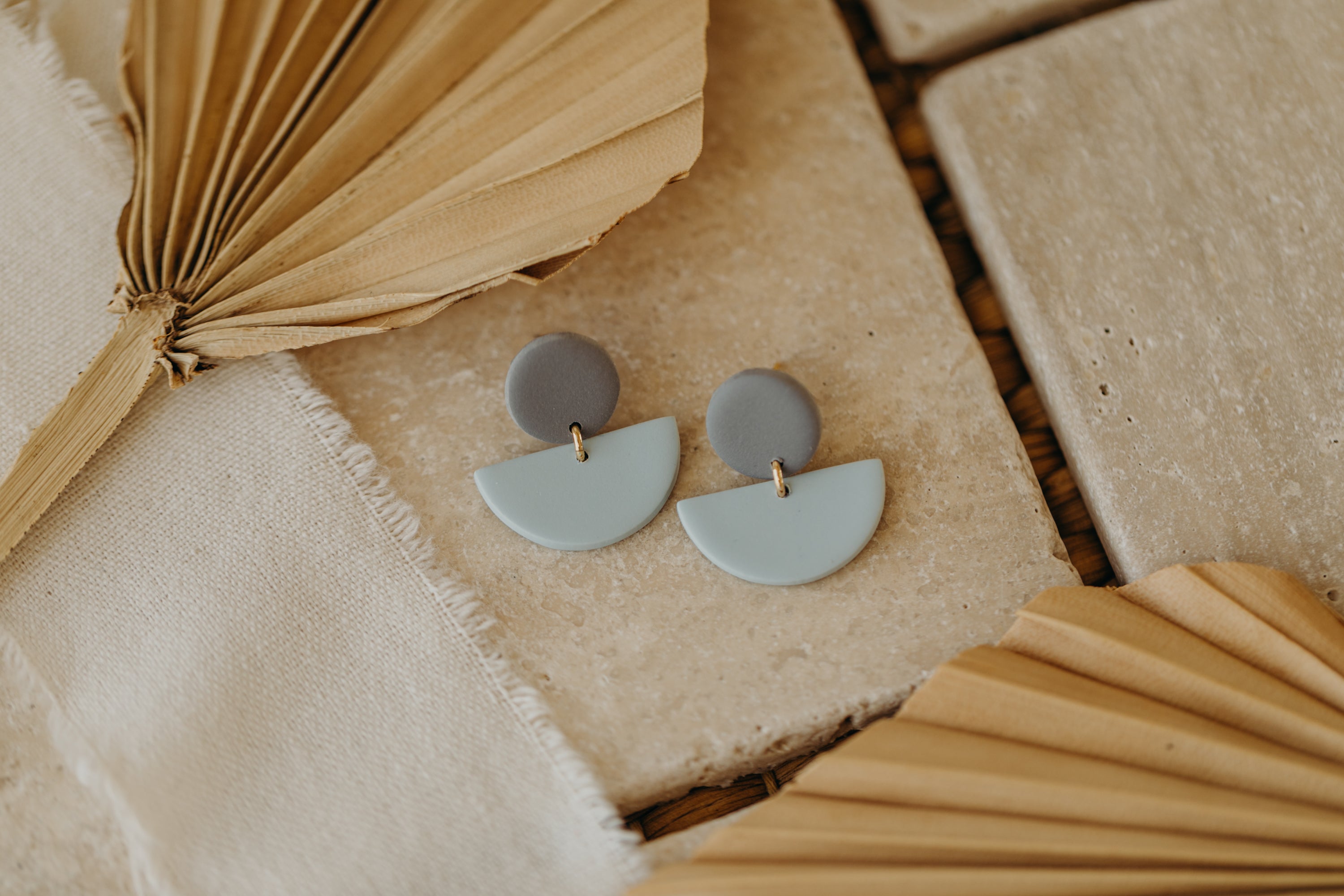 TAMARA - two-tone polymer clay earrings in grey and light blue