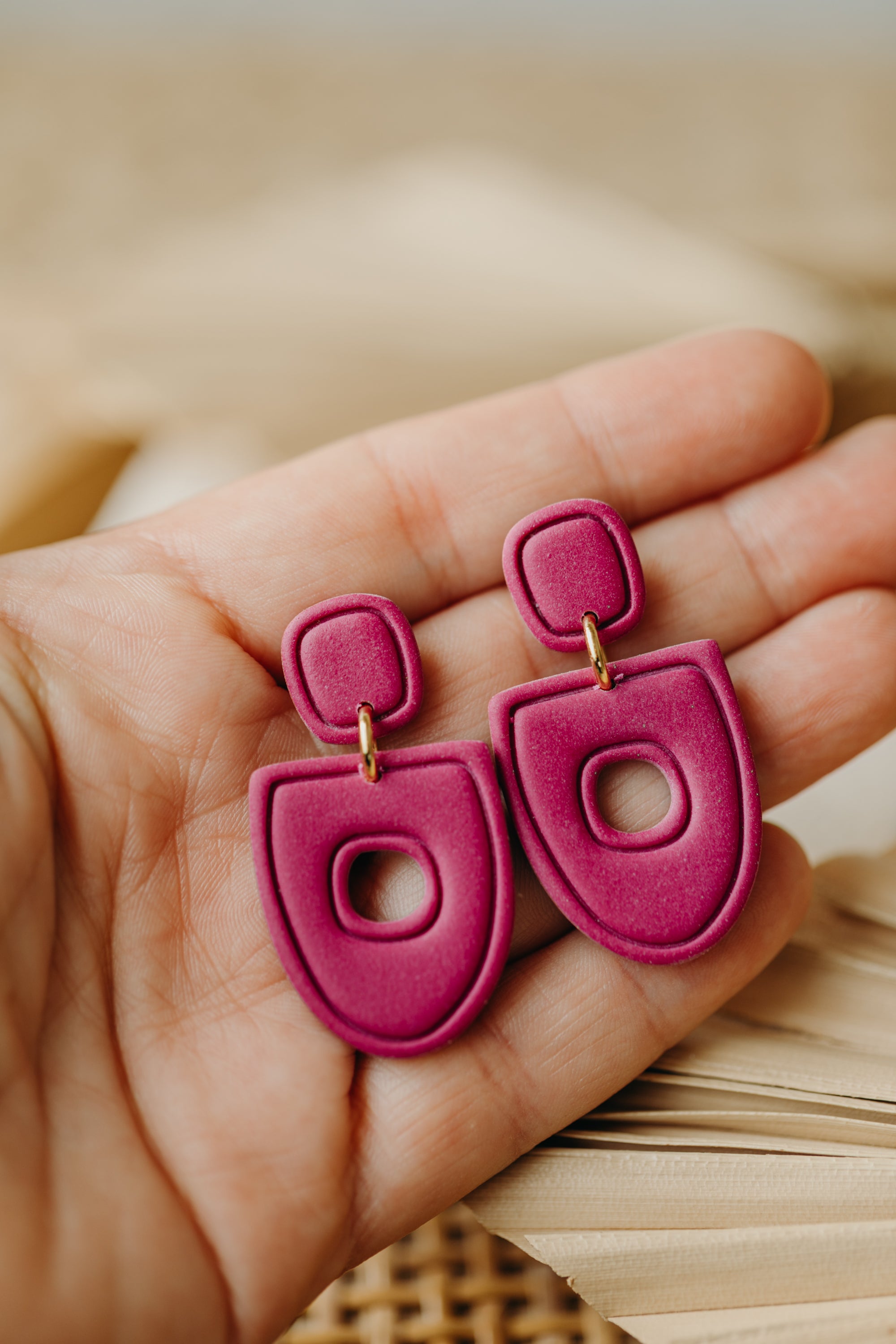 TILDA - Polymer Ton Ohrringe in Himbeere