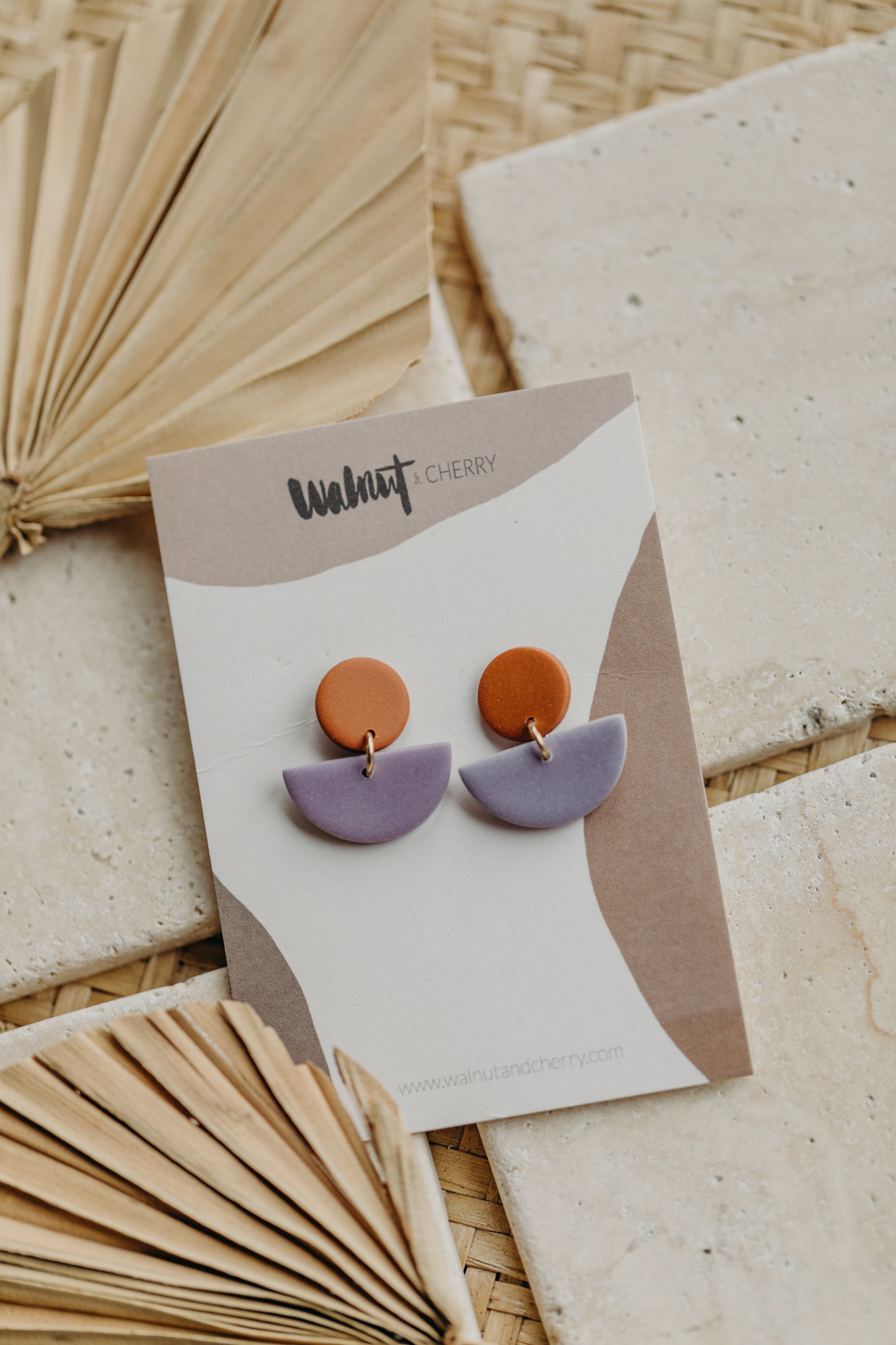 TAMARA - zweifarbige Polymer Ton Ohrringe in Zimt und Hellem Lila