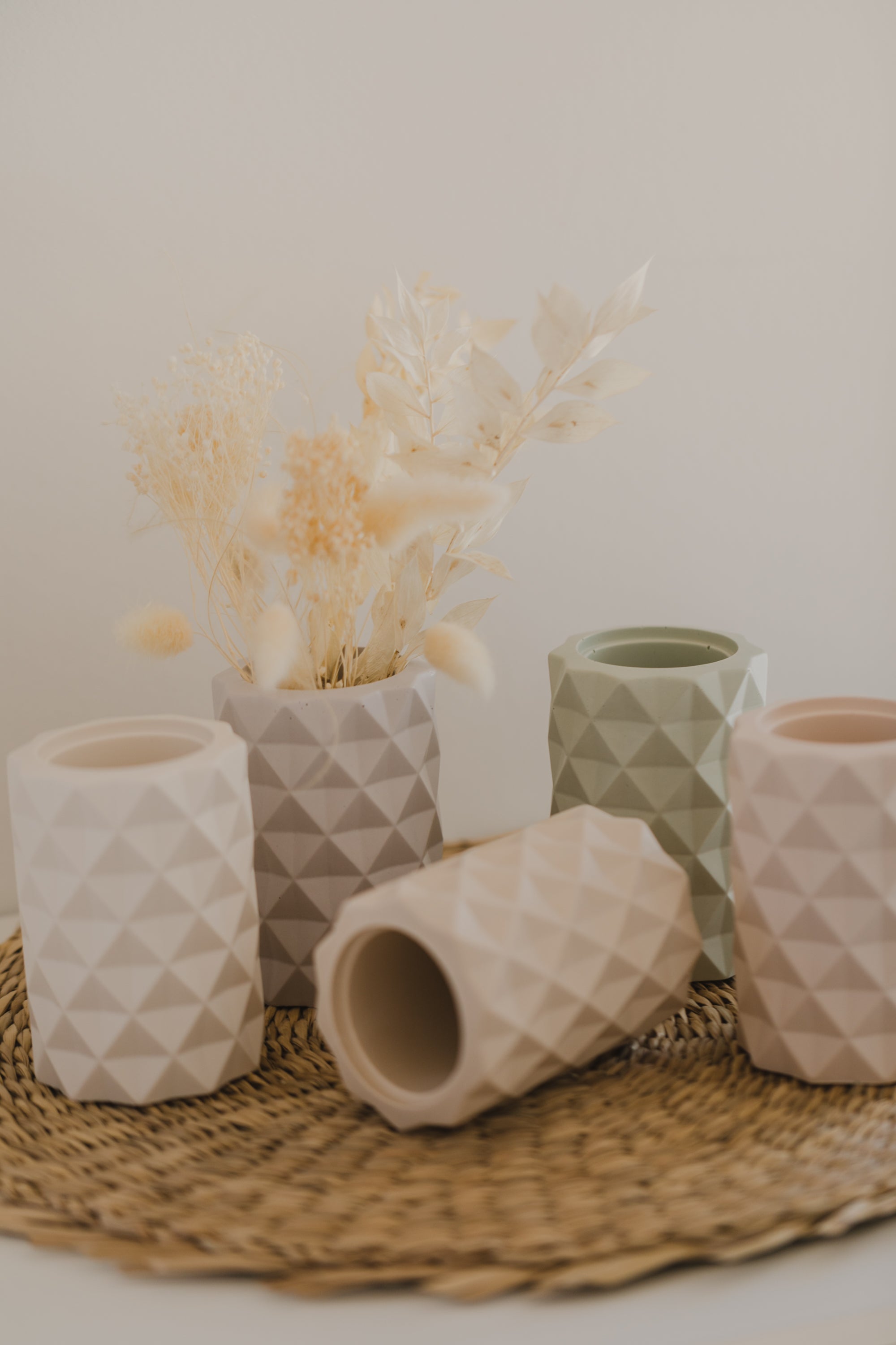 Vase mit Karomuster