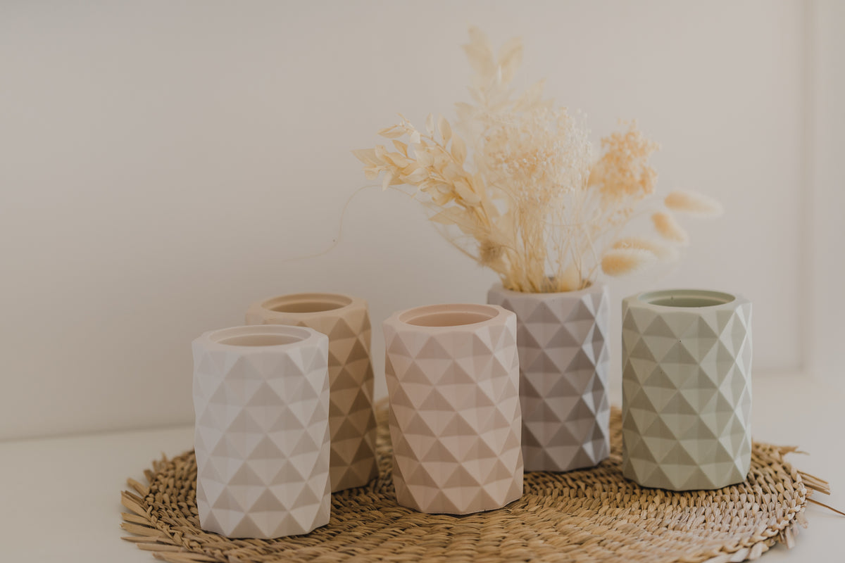 Vase mit Karomuster