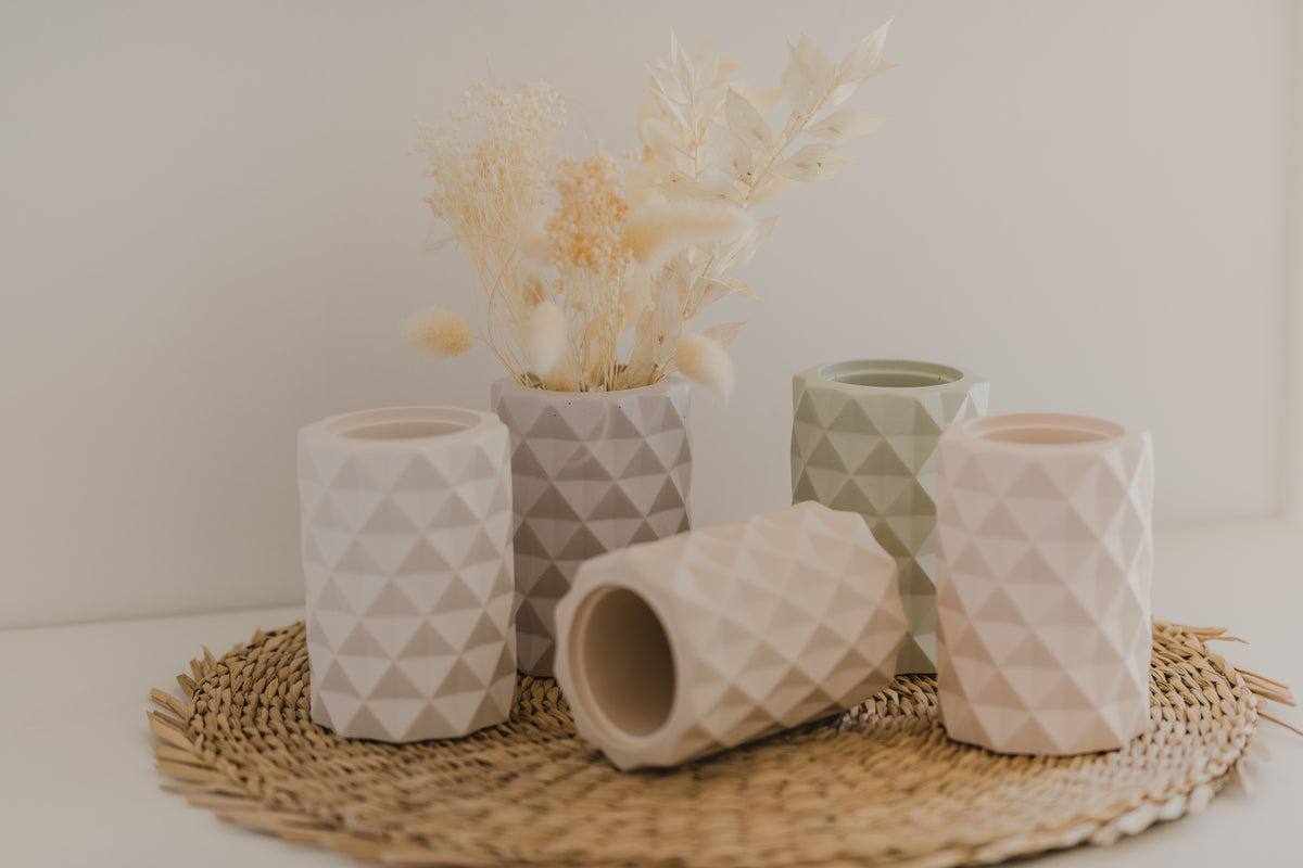 Vase mit Karomuster