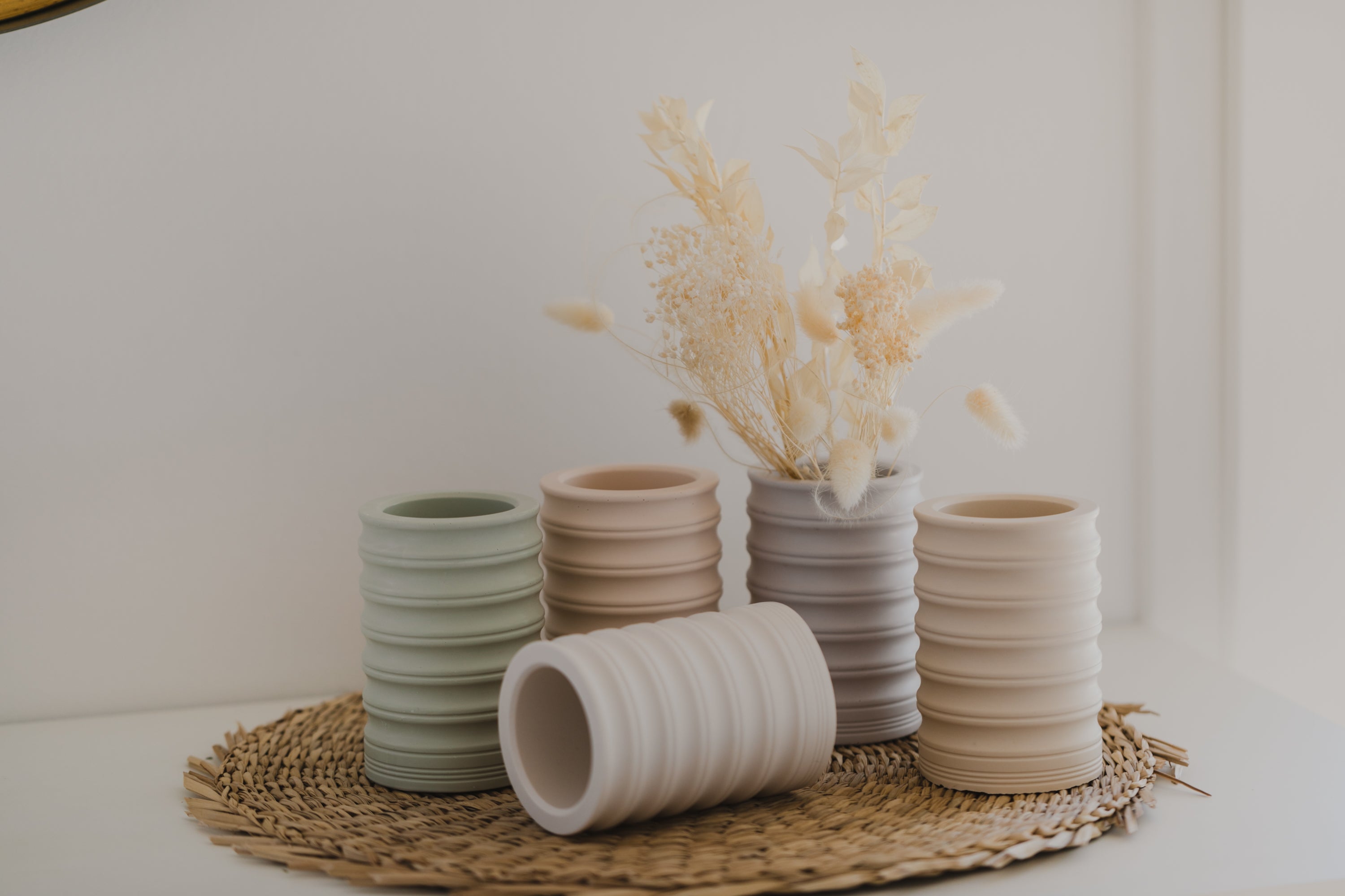 Vase mit Streifenmuster