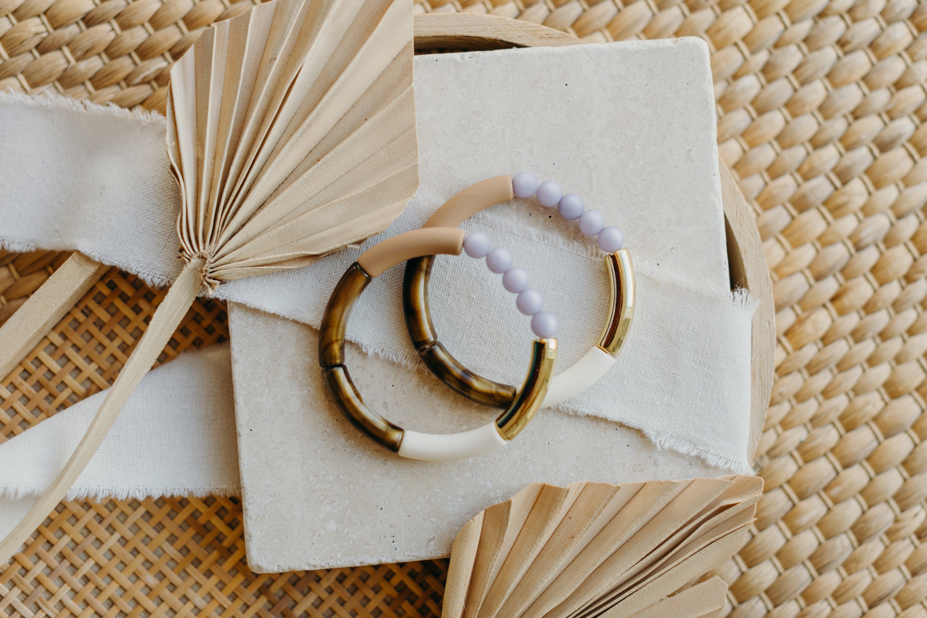 Perlenarmband 064 mit Tube Perlen in Gold, Braun und Lila