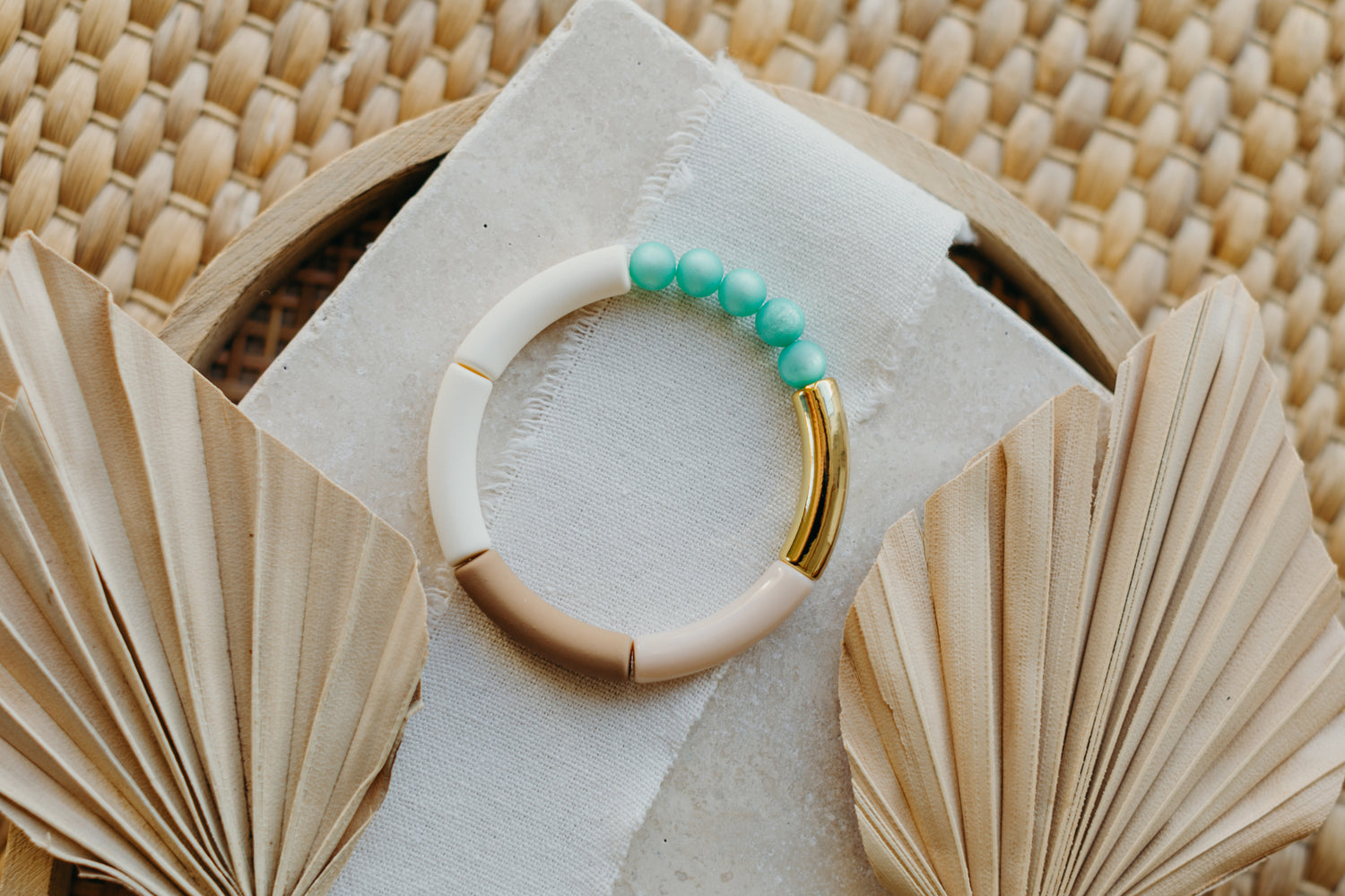 Perlenarmband 062 mit Tube Perlen in Gold, Braun, Creme und Türkis