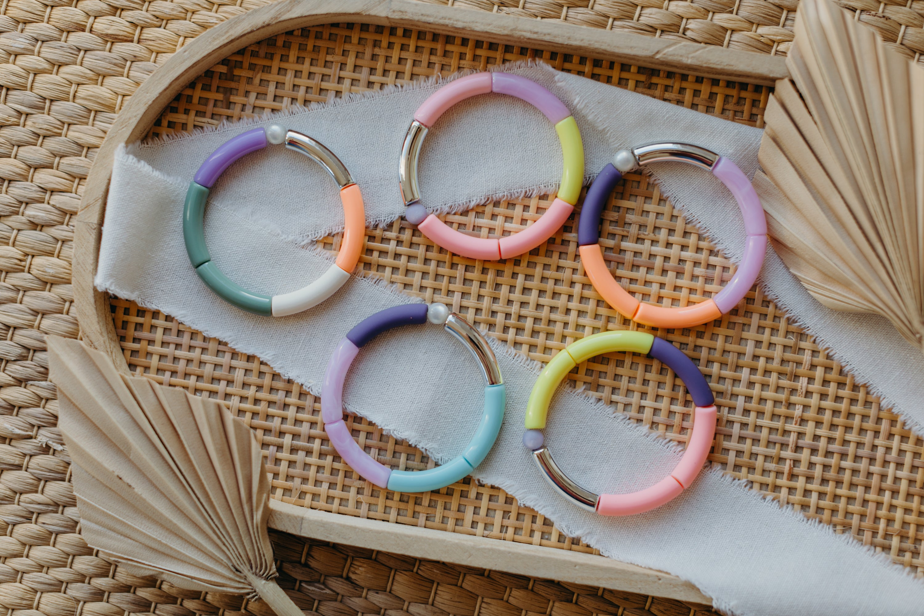 Pearl bracelet 077 with tube beads in silver, orange, pink and purple