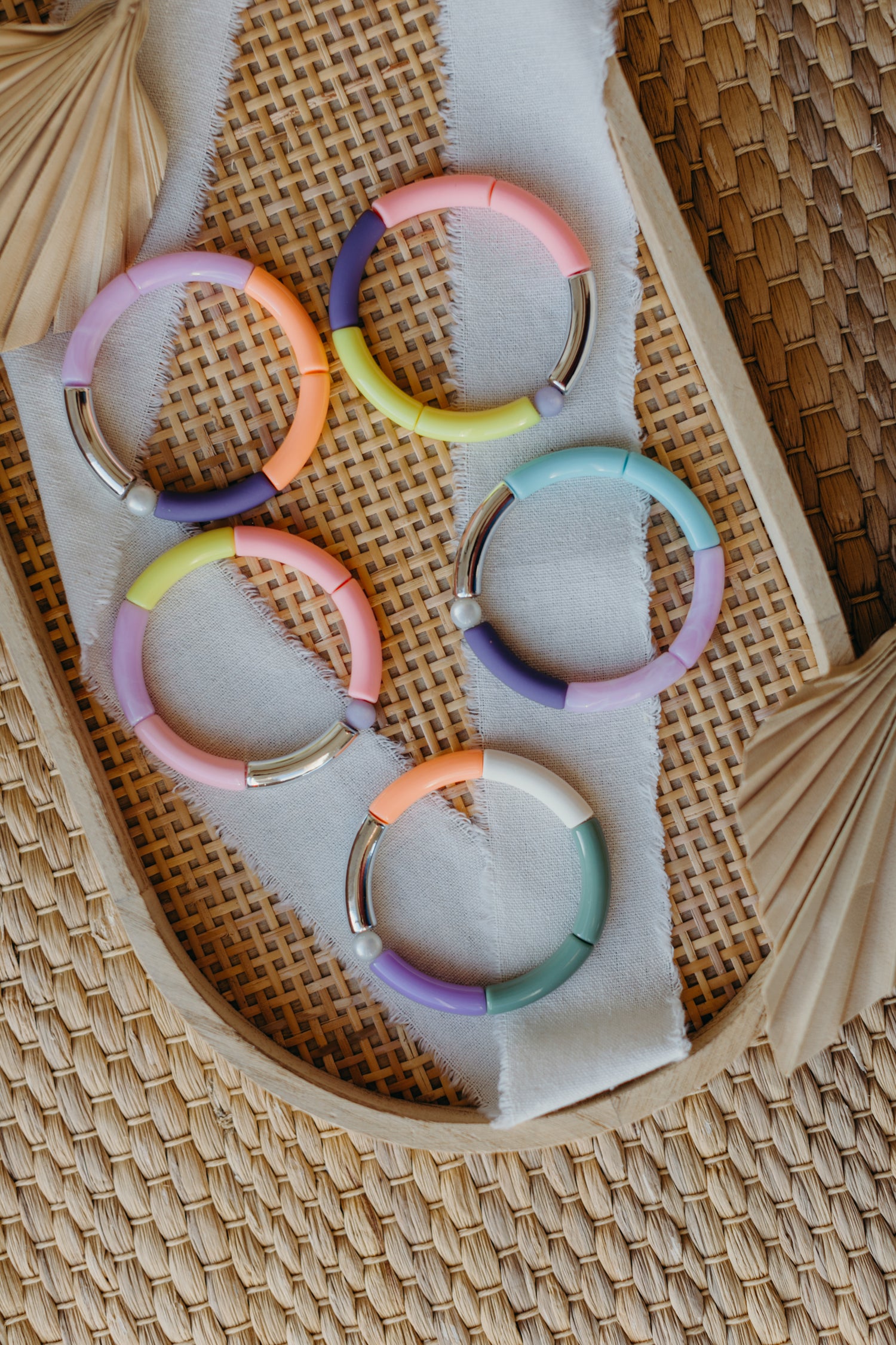 Perlenarmband 079 mit Tube Perlen in Silber, Türkis, Violett und Lila