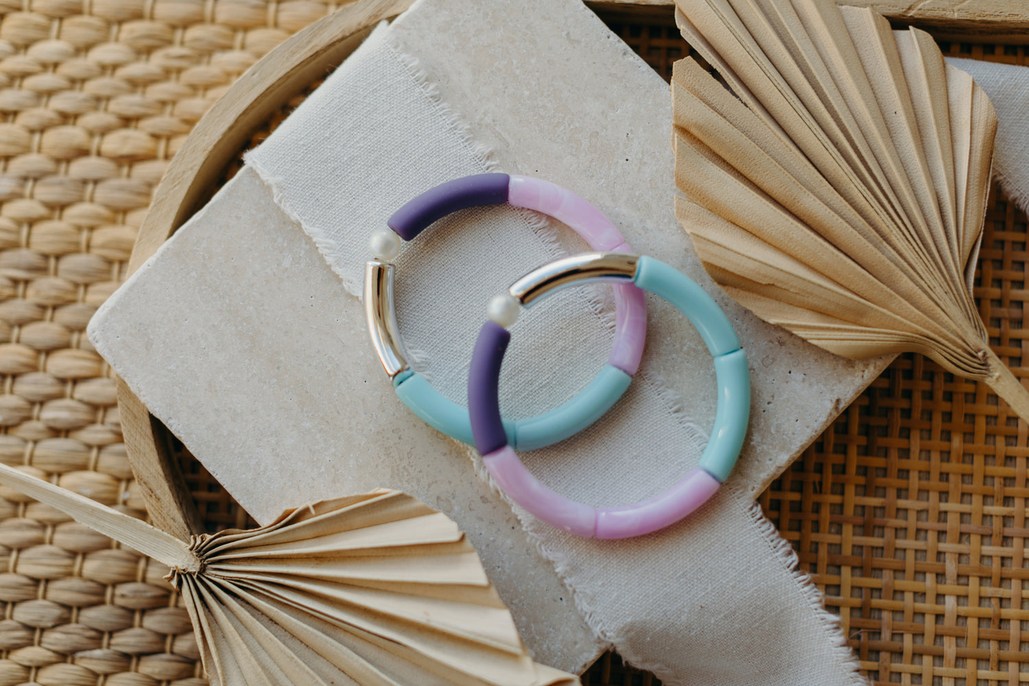 Perlenarmband 079 mit Tube Perlen in Silber, Türkis, Violett und Lila