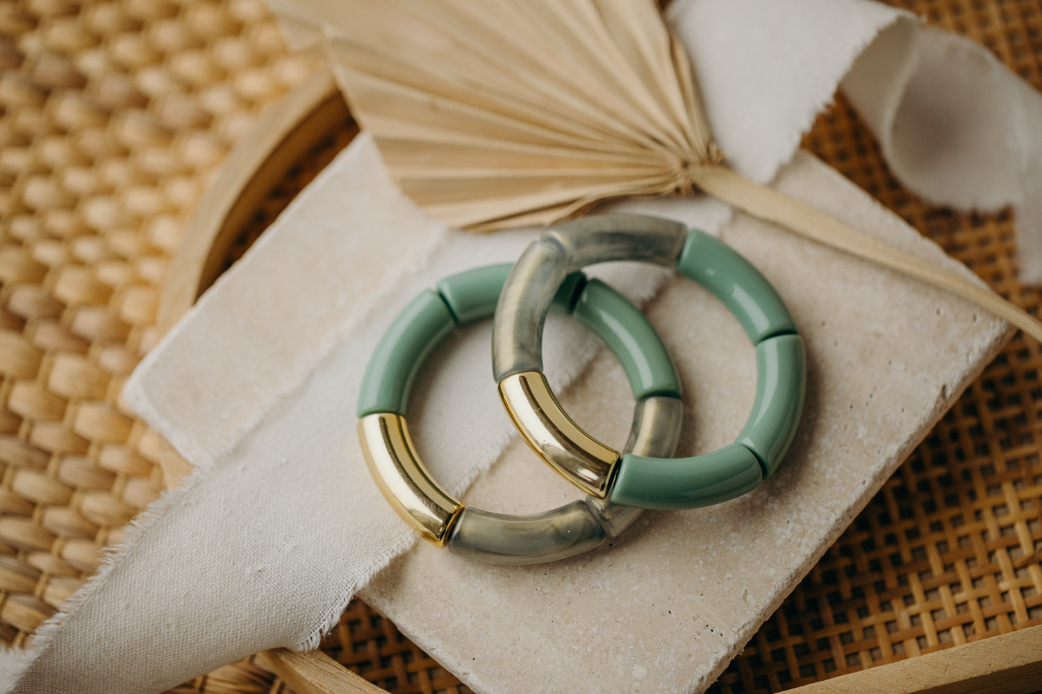 Perlenarmband 071 mit Tube Perlen in Gold, Grün-Glänzend und Grün