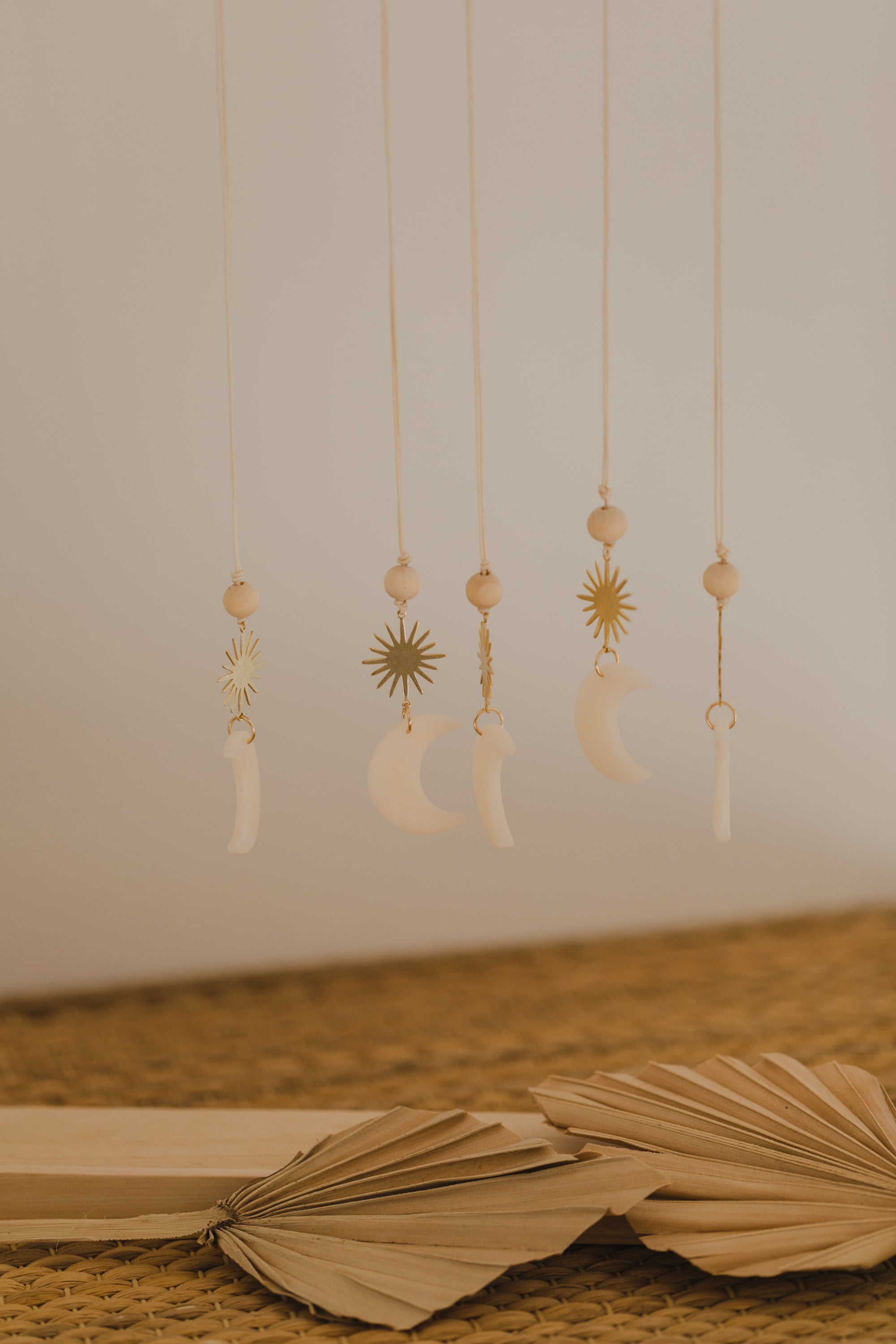 Weihnachtsanhänger Mond aus Polymer Ton