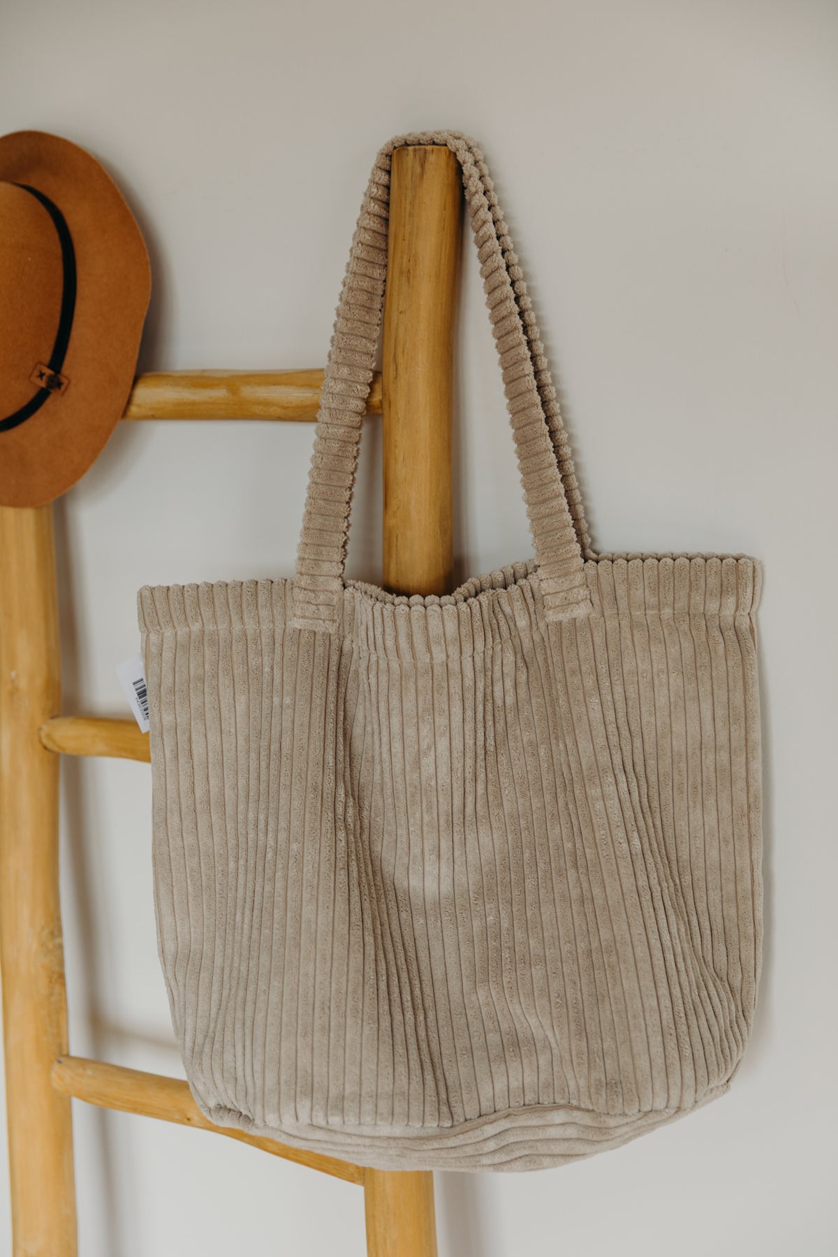 Großer beiger Cord Shopper MOKA mit Reißverschluss Rückseite