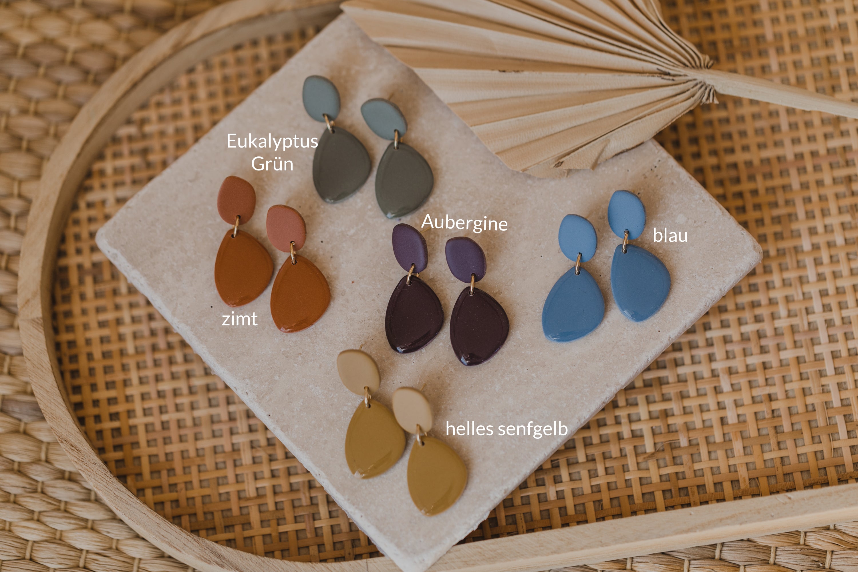 MINU - oval earrings made of polymer clay in autumn colors