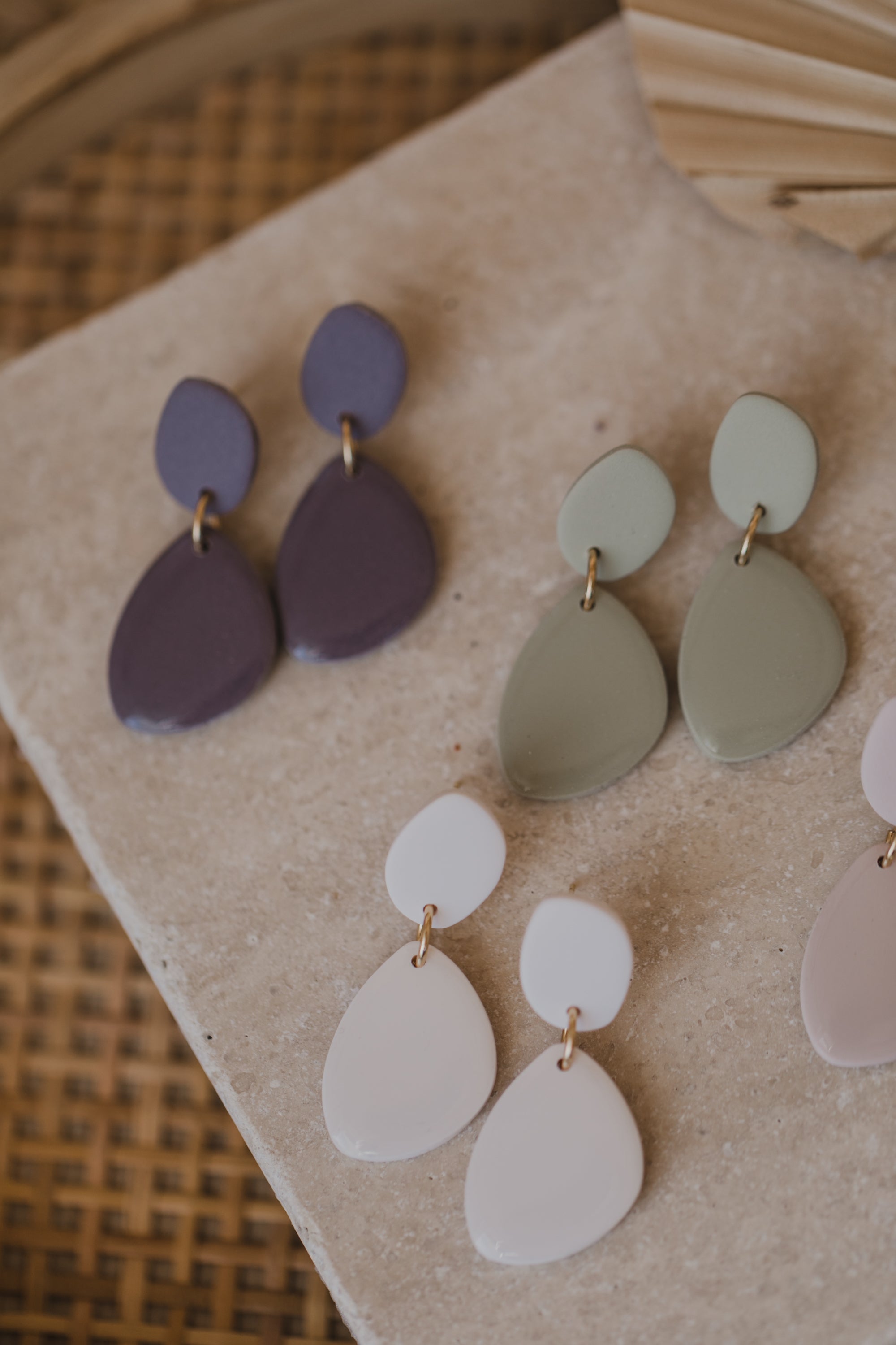 MINU - oval earrings made of polymer clay in pastel colors