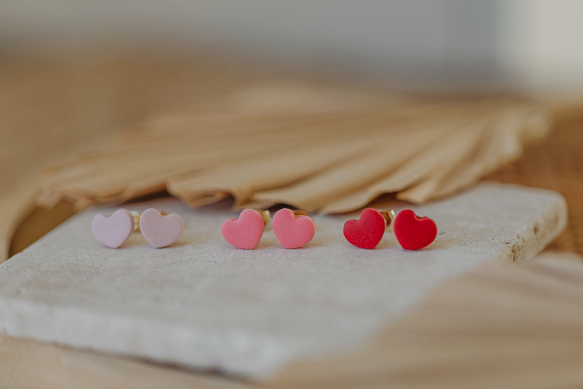 Kleine Herz Ohrringe aus Polymer Ton