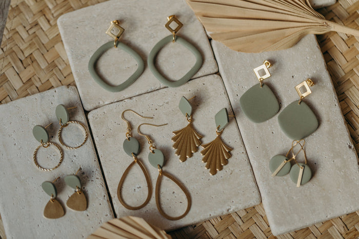 neue Polymer Ton Ohrringe in Eukalyptus Grün