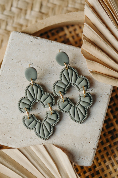 ALEXIS - große grüne Statement Ohrringe