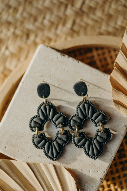 ALEXIS - große schwarze Statement Ohrringe