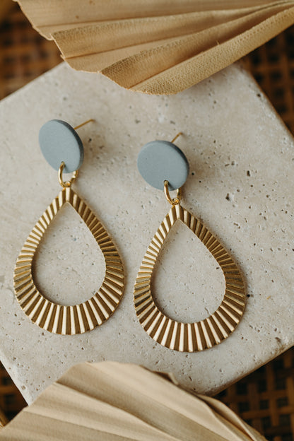 ALMA - Polymer clay earring in eucalyptus green