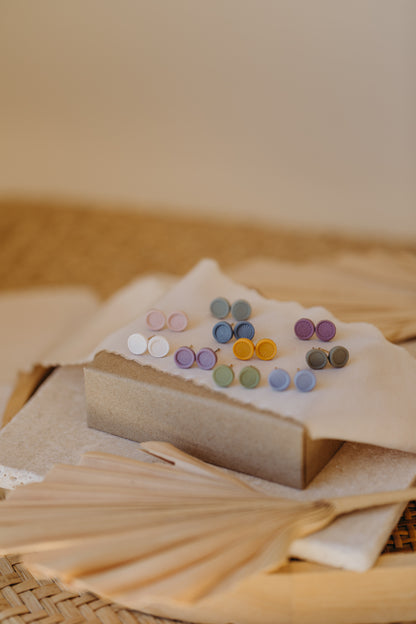ALVA - kleine bunte Ohrstecker aus Polymer Ton