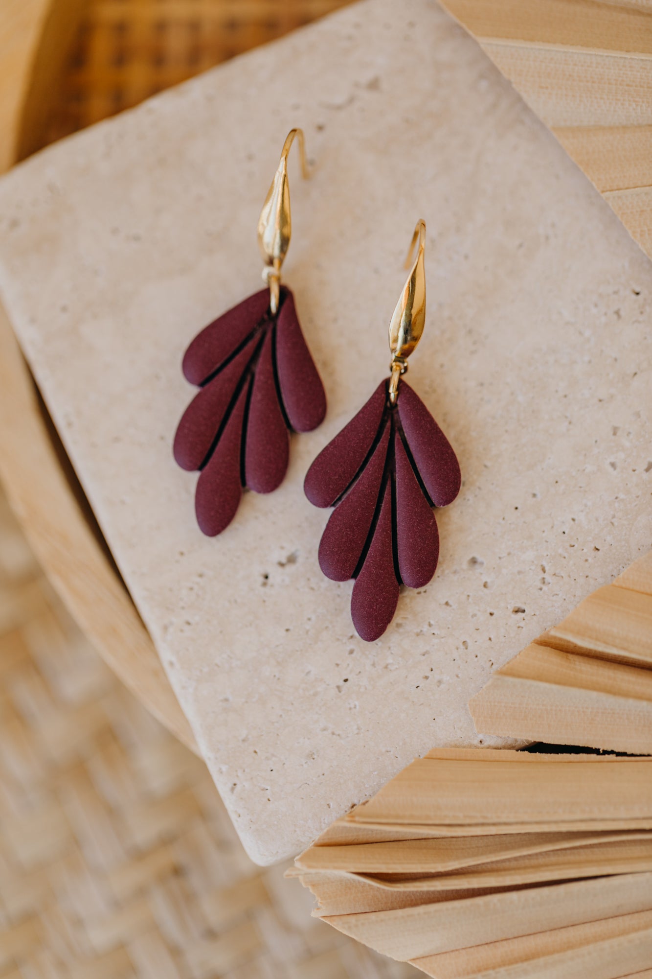 AVI - Polymer Ton Ohrringe in Merlot