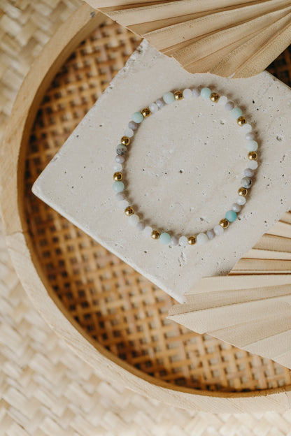two-tone glass bead bracelet blue &amp;amp; cream
