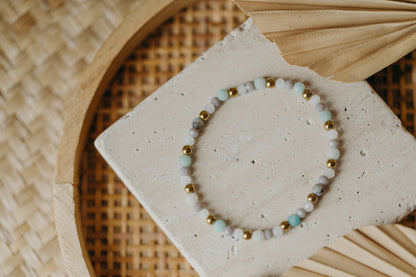 two-tone glass bead bracelet blue &amp;amp; cream