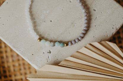 two-tone glass bead bracelet blue &amp;amp; cream