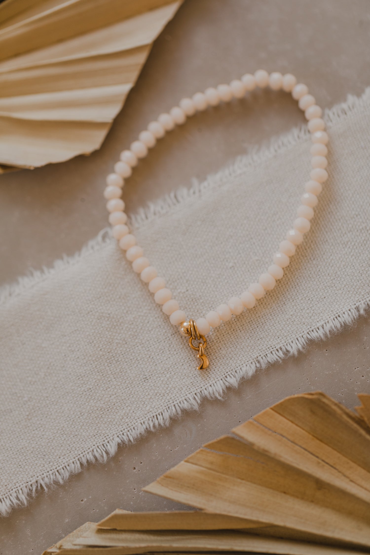 rosa Glasperlenarmband kleiner Mond