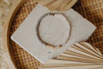 two-tone glass bead bracelet blue &amp;amp; cream