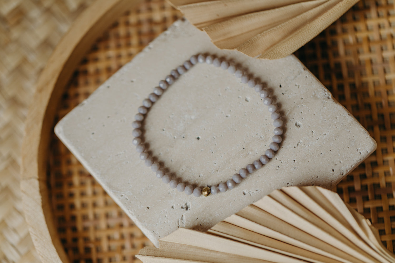 two-tone glass bead bracelet blue &amp;amp; cream