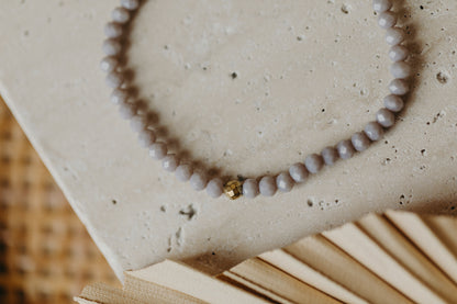 two-tone glass bead bracelet blue &amp;amp; cream