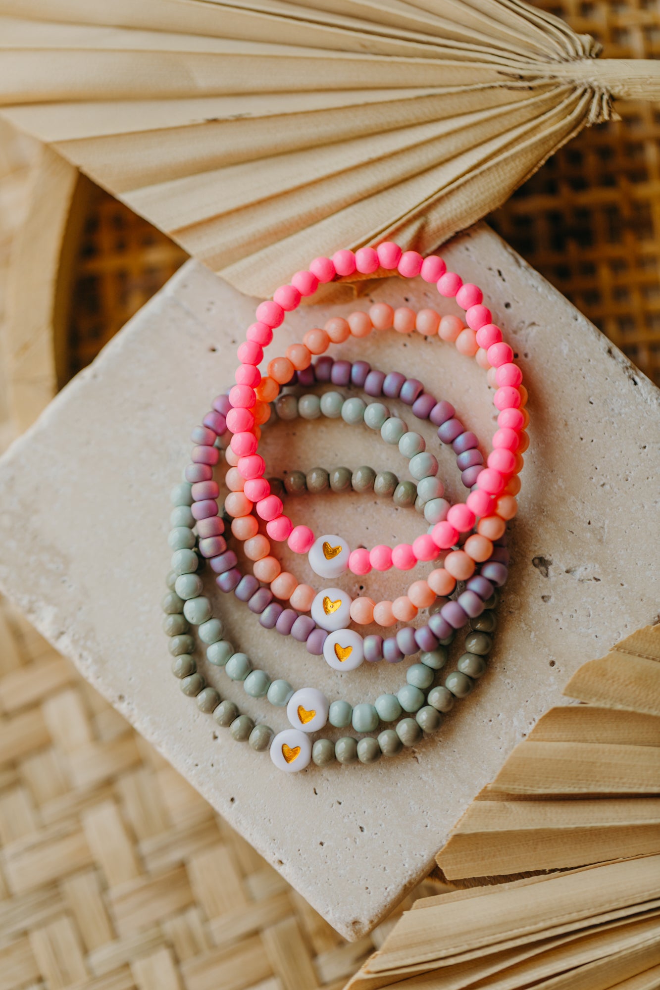 Herzperlen-Armband Pink für Kinder