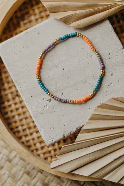 two-tone glass bead bracelet blue &amp;amp; cream