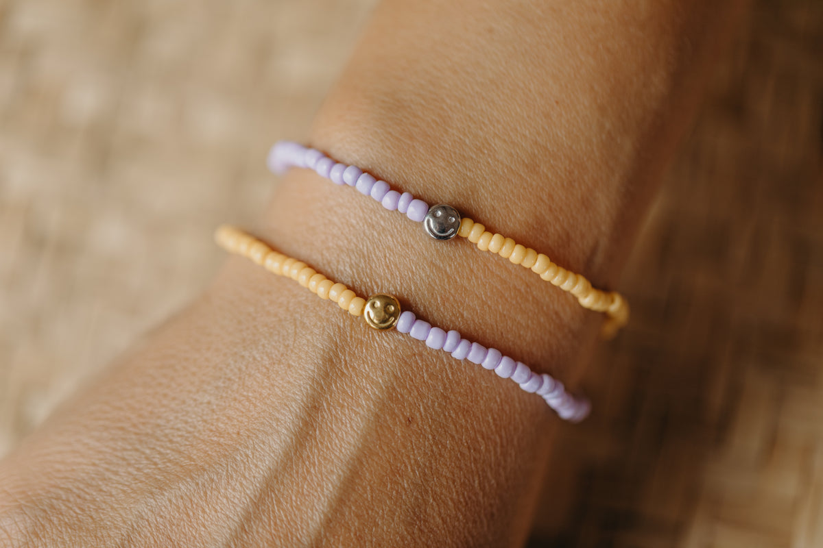 SMILEY - zweifarbiges Armband mit Miyuki Glasperlen - gelb &amp; helles lila