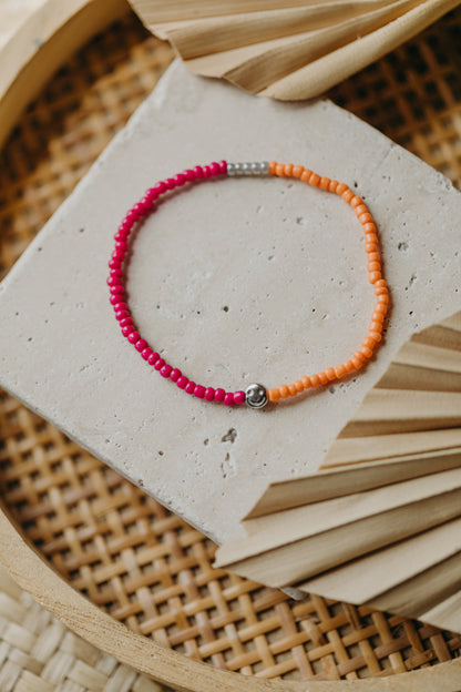 two-tone glass bead bracelet blue &amp;amp; cream
