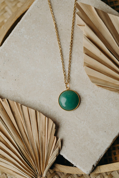 Necklace with large green aventurine gemstone