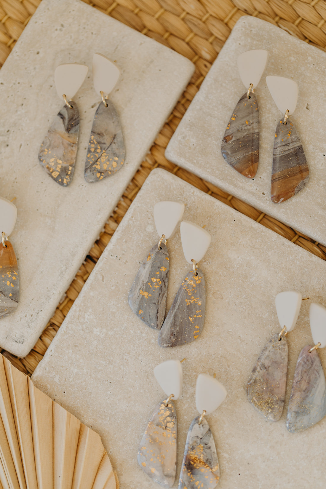 MARJA - small drop earrings gold