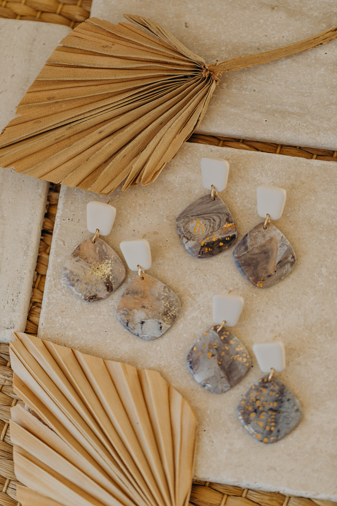 MARJA - small drop earrings gold