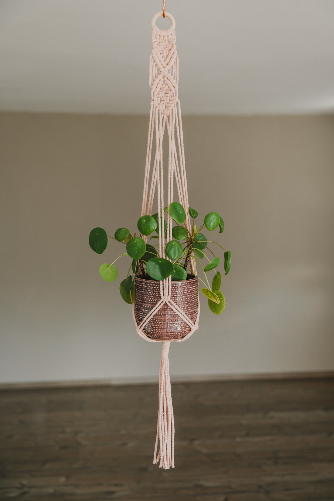 Macrame hanging basket in different colors