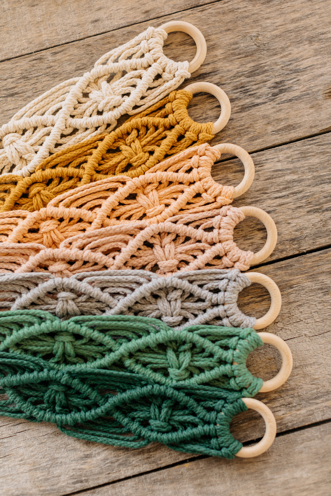 Macrame hanging basket in different colors