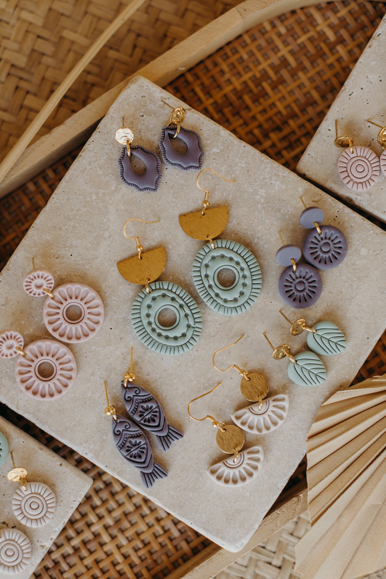 ESME - ovale Boho Ohrringe mit Muster in vanille
