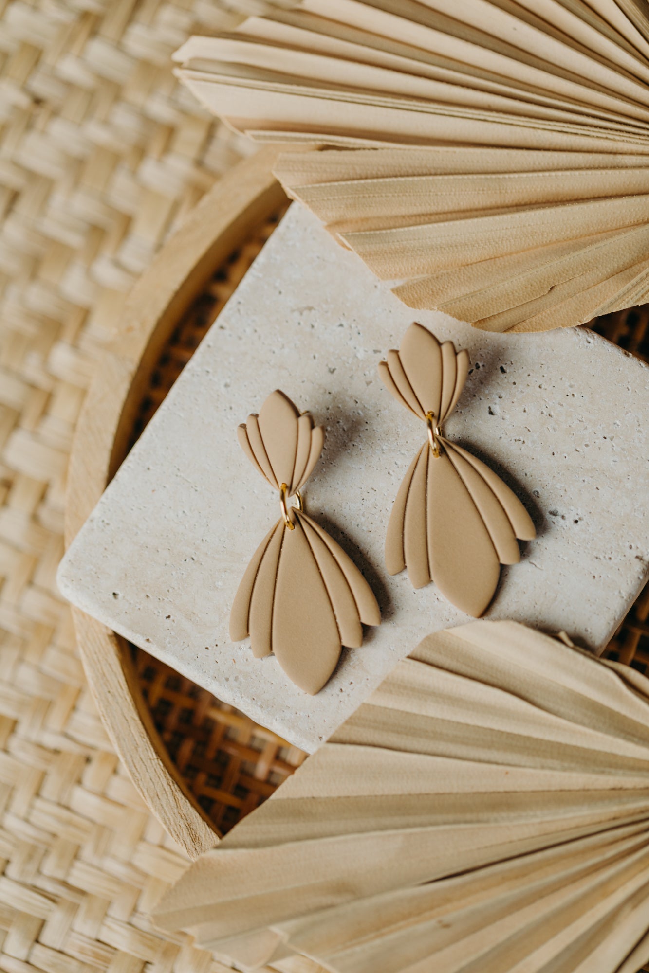 CHARLOTTE - large sand-colored statement earrings