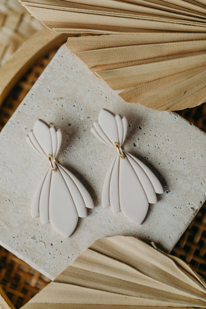 CHARLOTTE - large vanilla-colored statement earrings